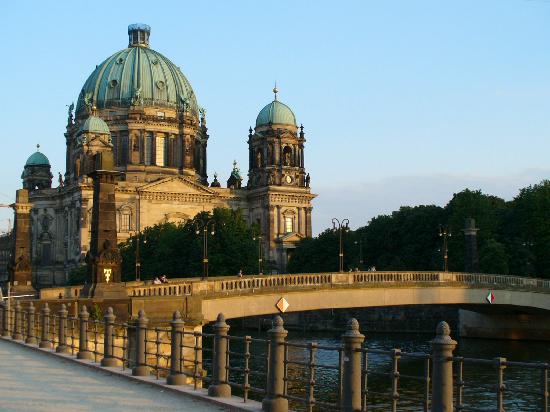 Berlin Bridge